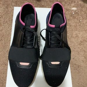 Balenciaga race runners